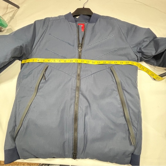 Mens Nike Sportswear Aeroloft Bomber Jacket. Size M - Picture 3 of 10